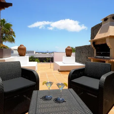 Lanzamar * Playa Blanca (Lanzarote)